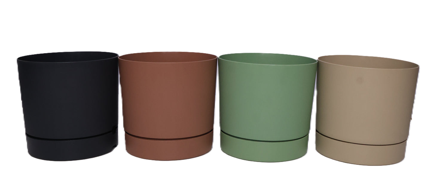 1 x Oliver Plastic FLower Pot - Various options